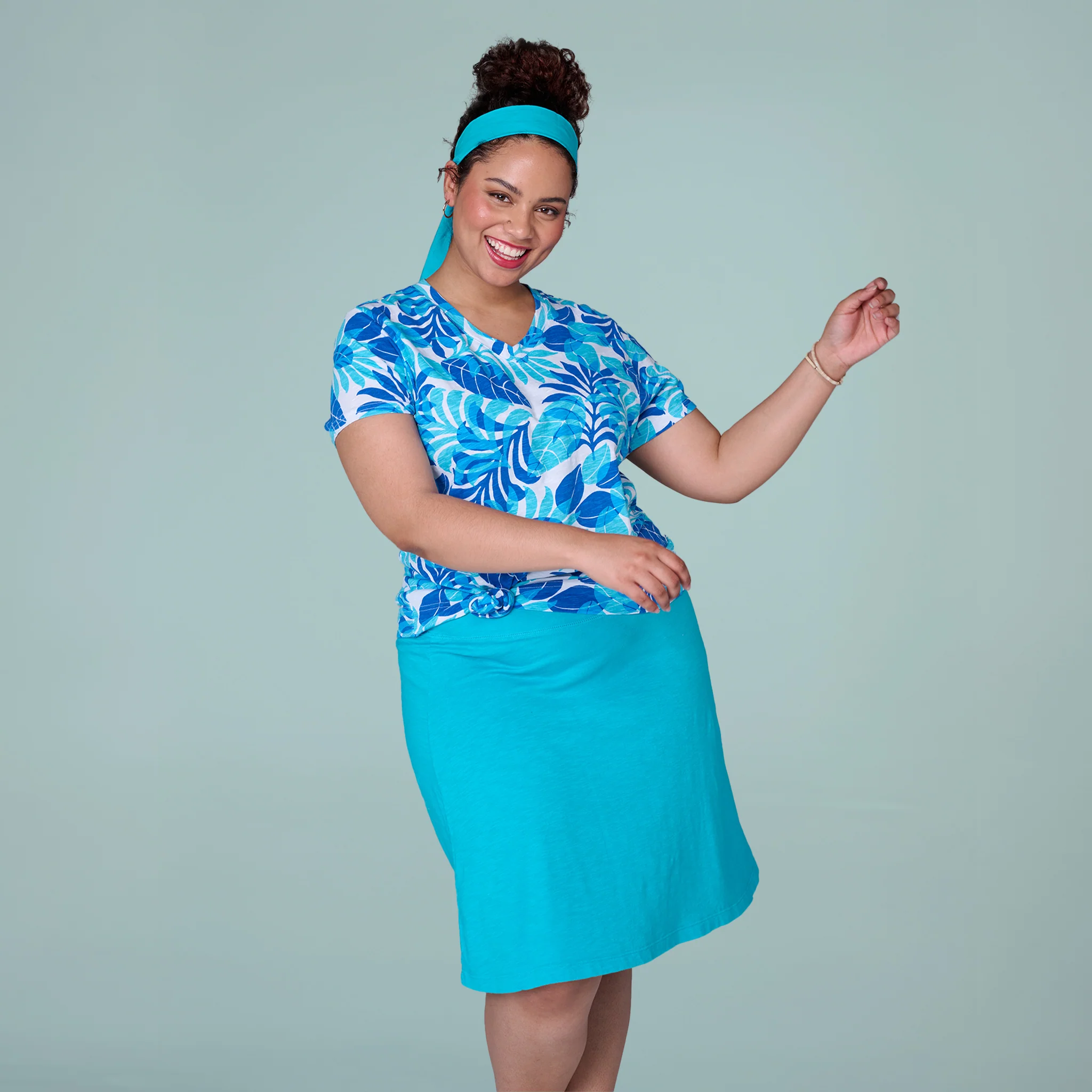 Fiji Palm Versatile T | Plus Size - Image 3